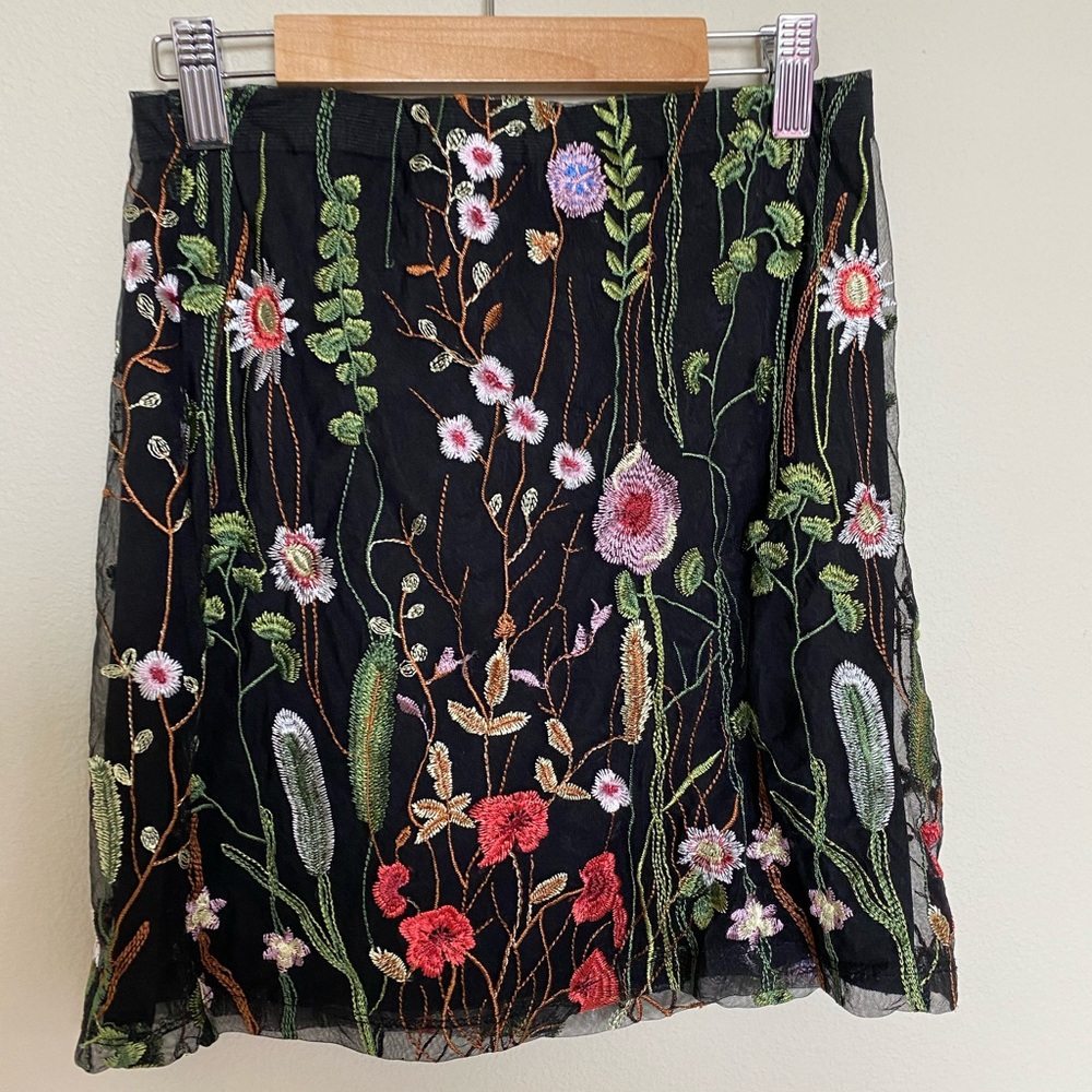 Embroidered skirt!